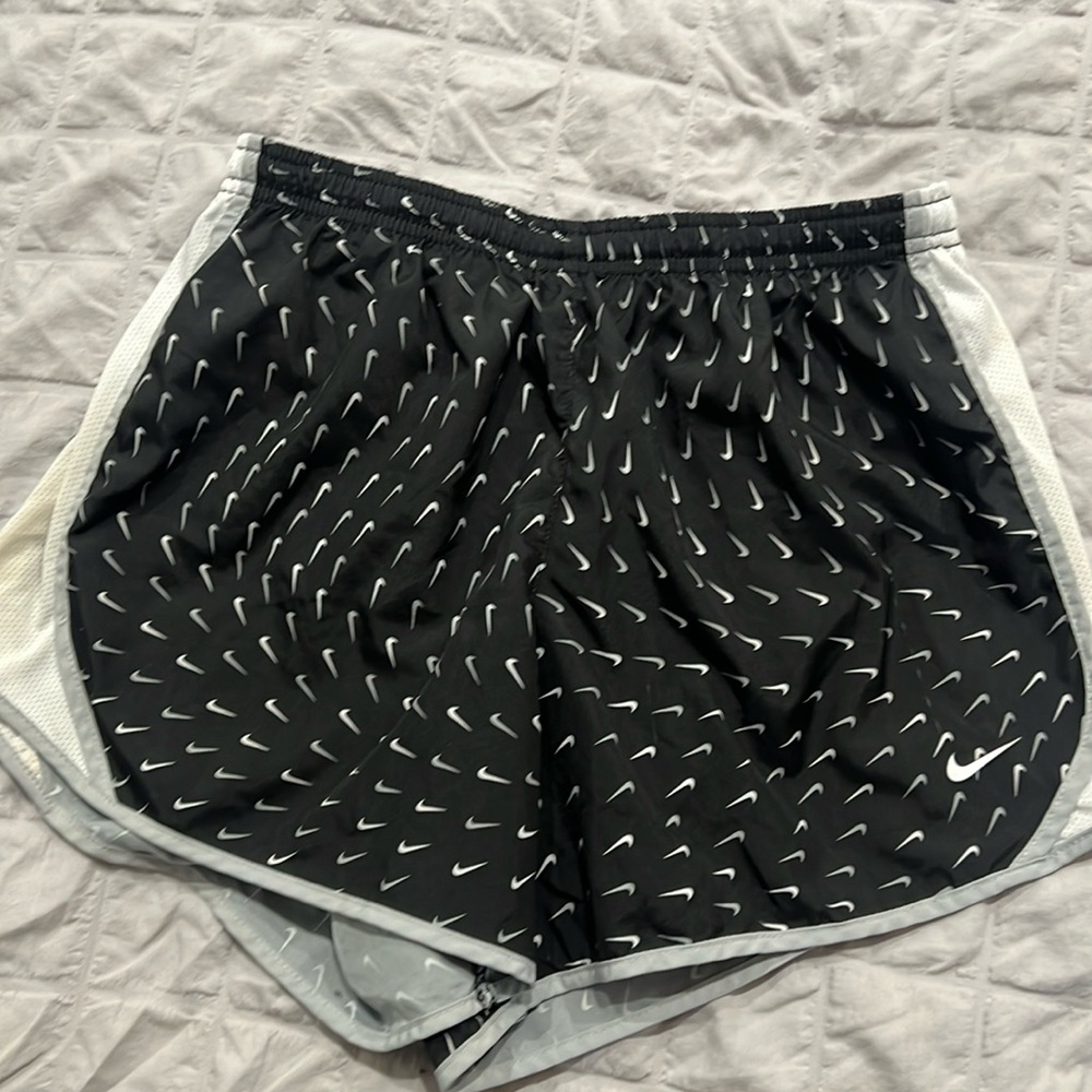 Nike Girls size XL Dri-Fit shorts
